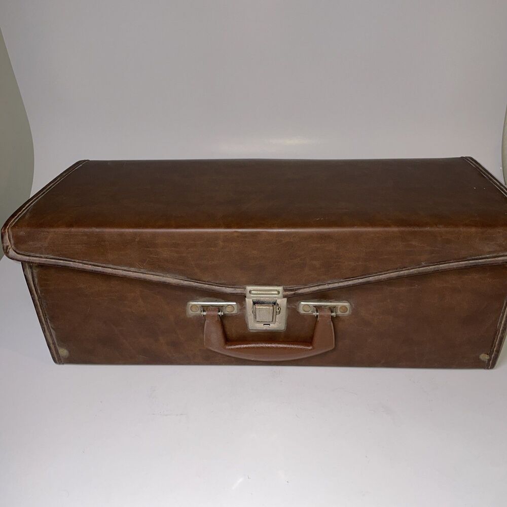 8-Track 24-Slot Storage Case and 15 Tapes Faux Leather Chicago CCR Vintage